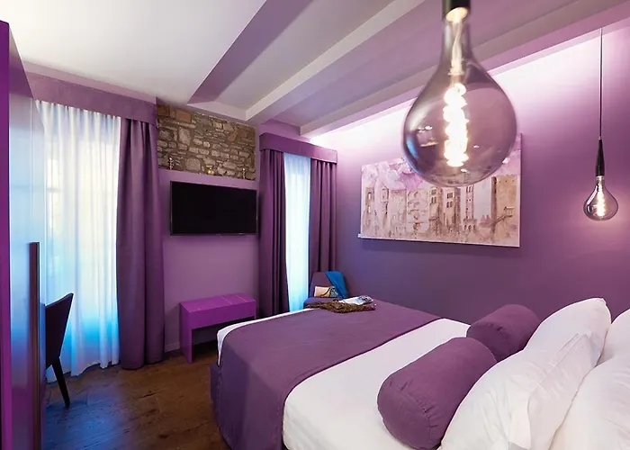 73 Boutique Hotel 4*